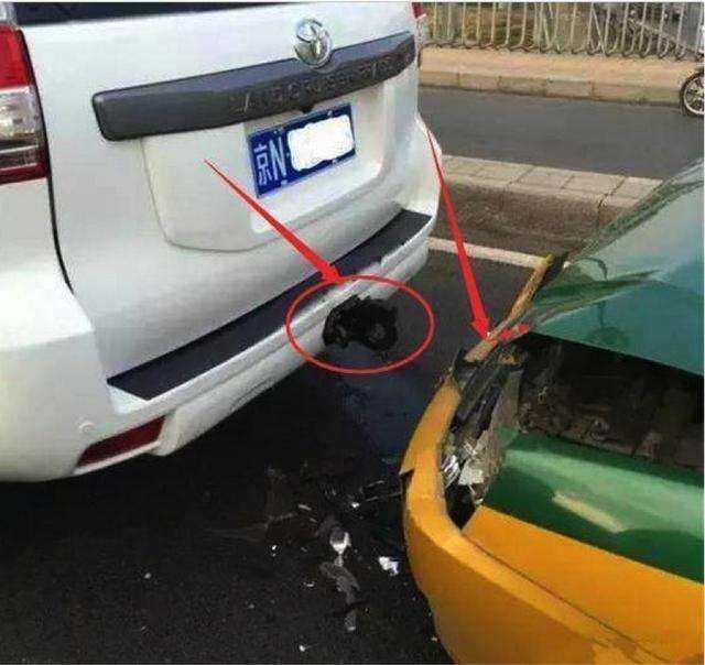 流氓钩为何沦为拖车钩的新代名词？加装后真能防追尾吗？